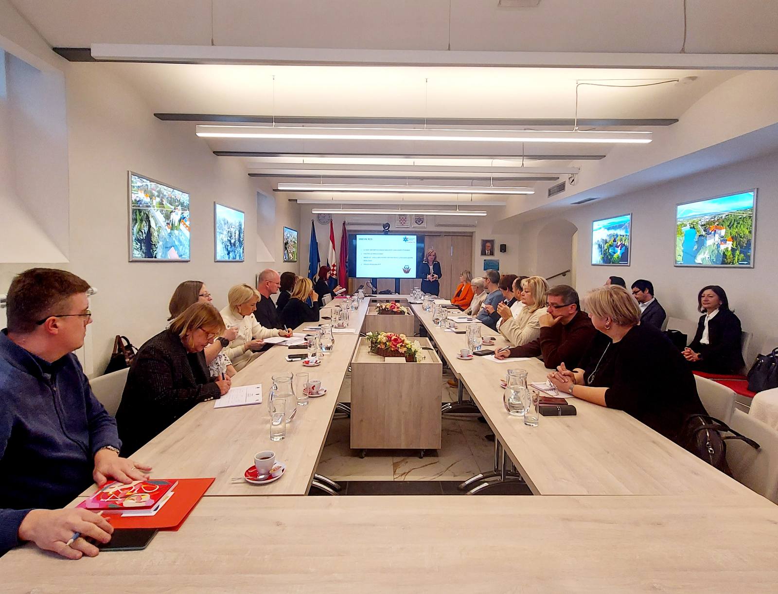 IMG 171f69df9849d0b1219bafdd436bbe0f V