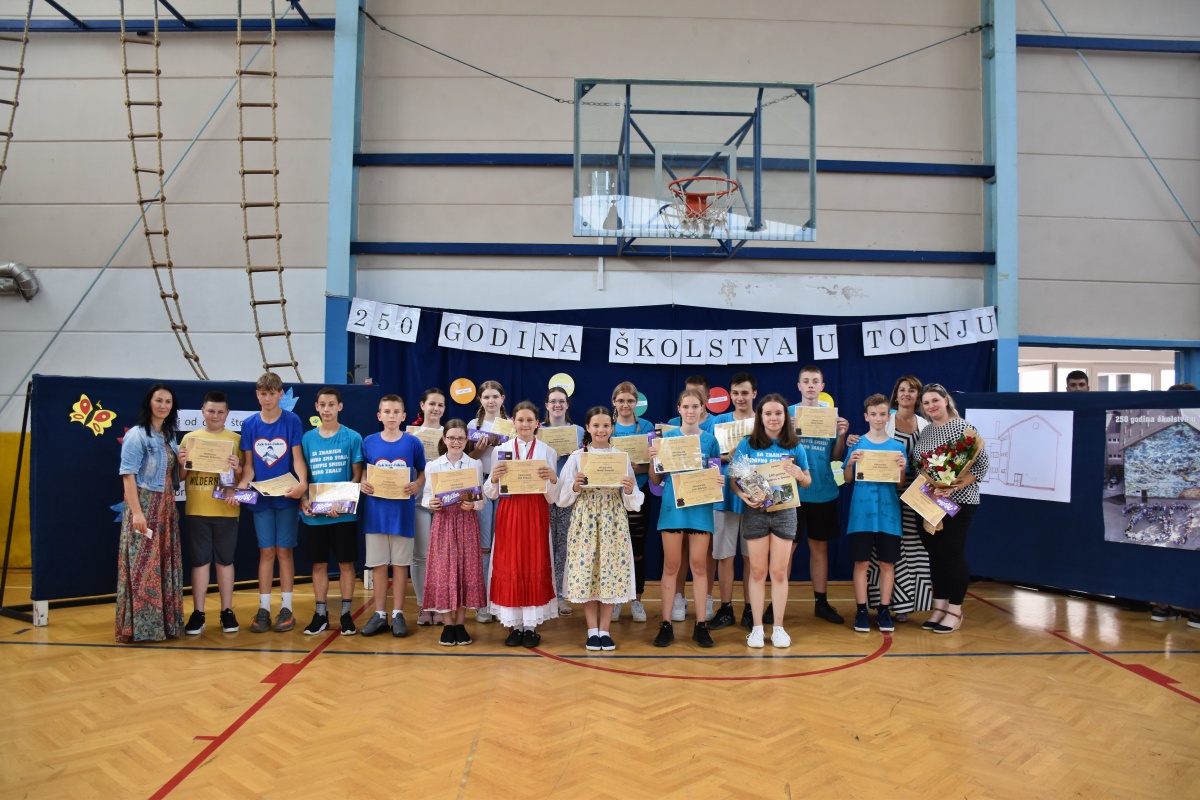 250 godina školstva u Tounju 25