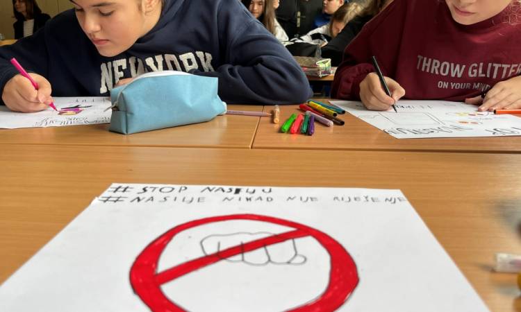 Kroz projekt #nijeOK djeca otvoreno o nasilju na internetu: „Željela sam samo da me nestane i da me više nitko ne vidi!“