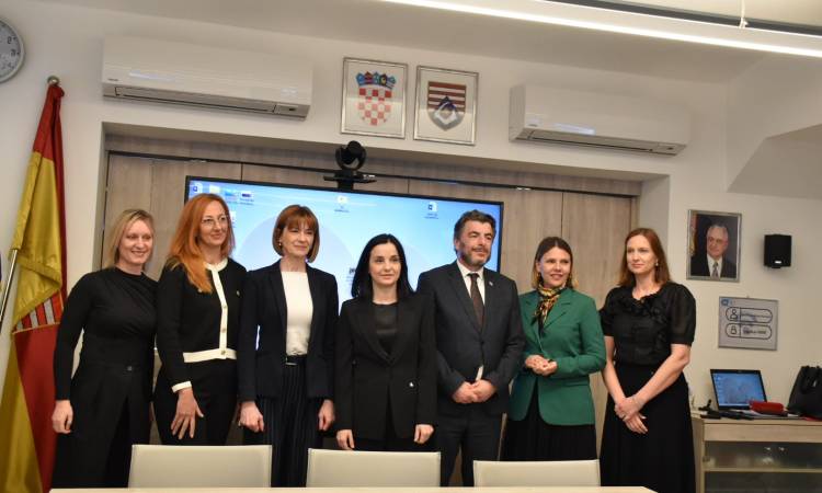 Ministrica Vučković uručila ugovore za 2 projekta vrijedna 4 milijuna i 200 tisuća eura 